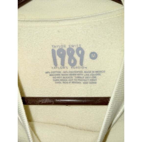 Taylor Swift 1989 Taylor’s Version Crewneck Sweatshirt Official Merch Medium 1C - Picture 2 of 4